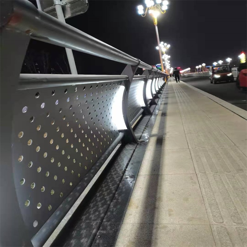 不銹鋼燈光護(hù)欄 不銹鋼燈光護(hù)欄